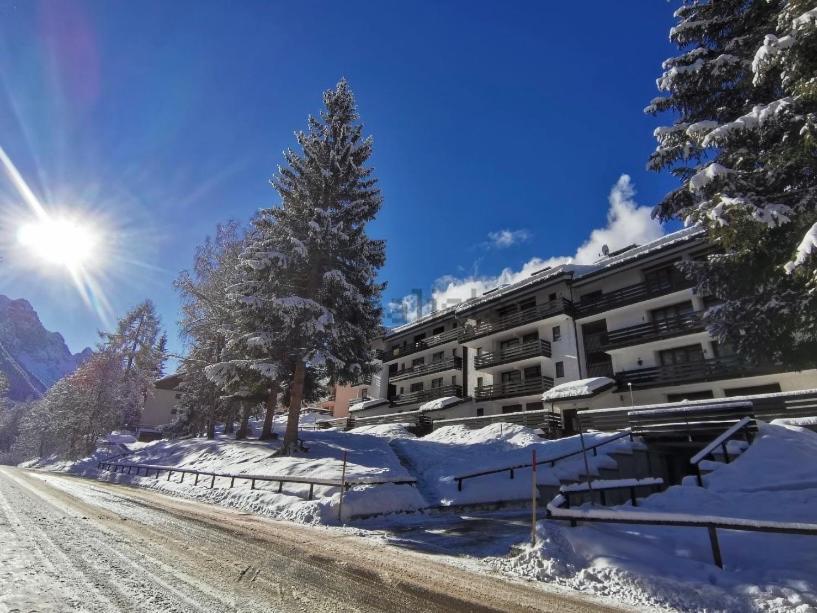 Apartamento La Finestra Sul Brenta Con Posto Auto Privato Al Centro Di Mad Di Campiglio Cipat O22233-At-O13262 Folgarida Exterior foto